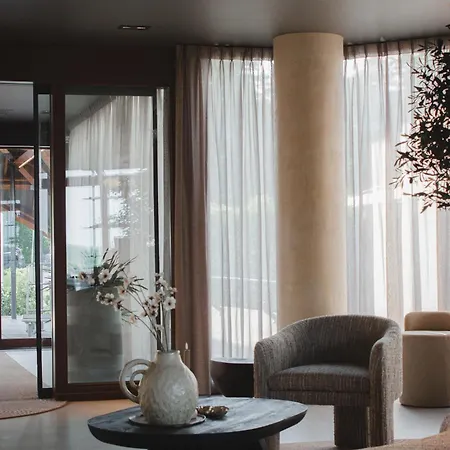 Otel Wellnesshotel Thermae 2000 4*